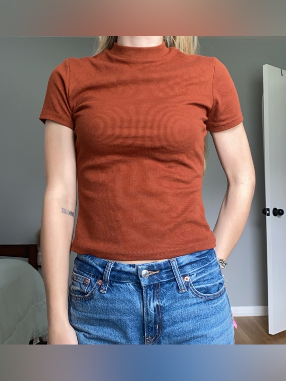 SHEIN Rust Short Sleeve Mock Neck Ribbed Top
